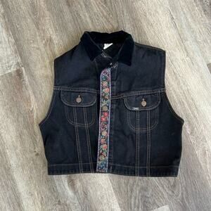 Vintage Lee Black Denim Vest Velvet Collar Embroidered Floral Trim Size 8 Y2K